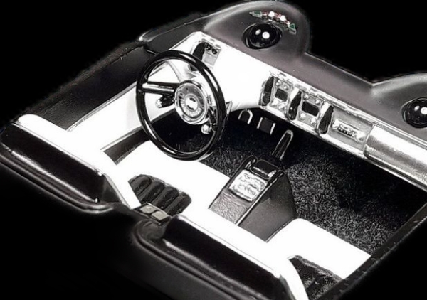 Lincoln Futura Conceptcar Batmobil 1955 Plasticmodel (8204)